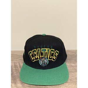 Boston Celtics Mitchell & Ness Snapback Hat Size OS